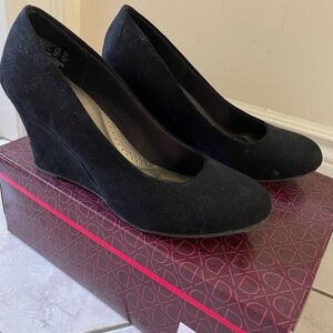 Elegant Black Wedge Shoes